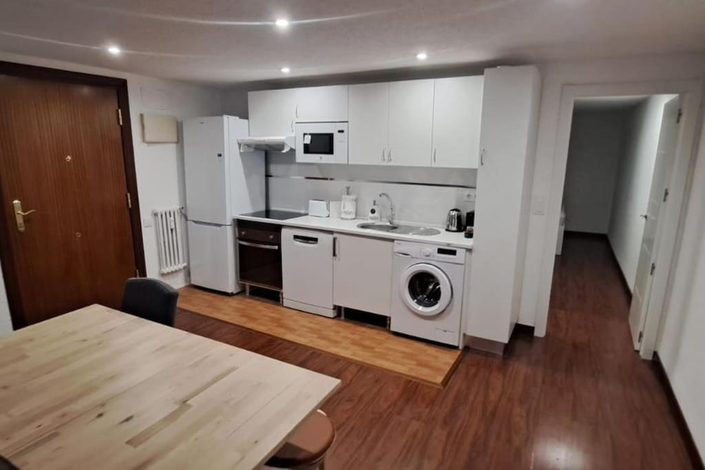 Appartement Piso Nuevo Centro Doctor Casal Oviede